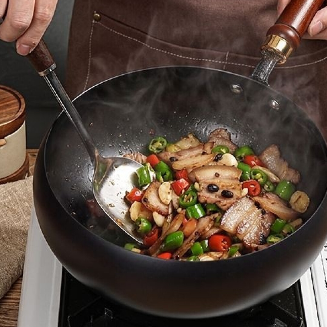 Elisa B.
